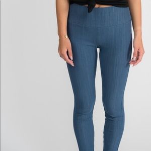 AGNES & DORA Knit Jeggings Light Blue